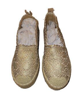 NWOT! Pink Vanilla Gold Lace Espadrilles - EU-38